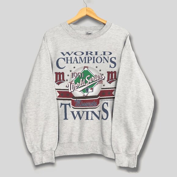 1991 Minnesota Twins World Series Champions Crewneck Sweatshirt, MLB Shirt Tee - Picture 1 of 2